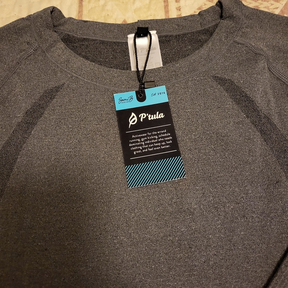 P'tula womens long sleeve sportswear NWT